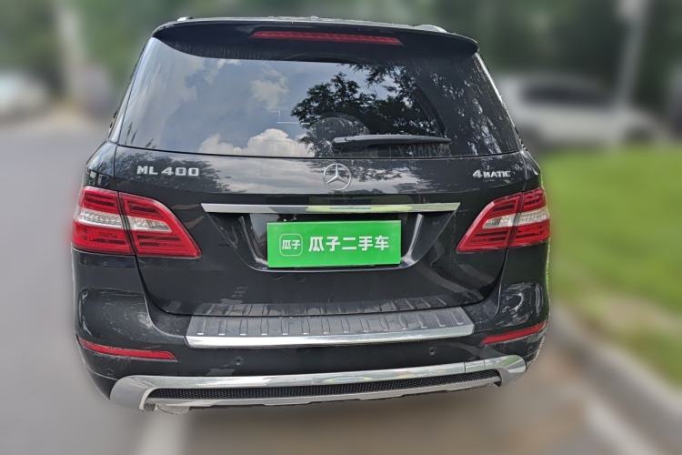 Used Mercedes-Benz M-Class 2014 ML 400 4MATIC Luxury Model Rear