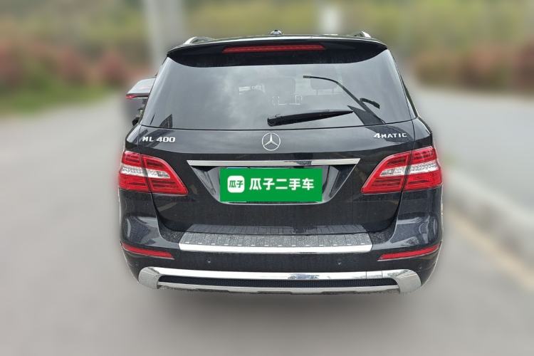 Used Mercedes-Benz M-Class 2014 ML 400 4MATIC Luxury Model Rear