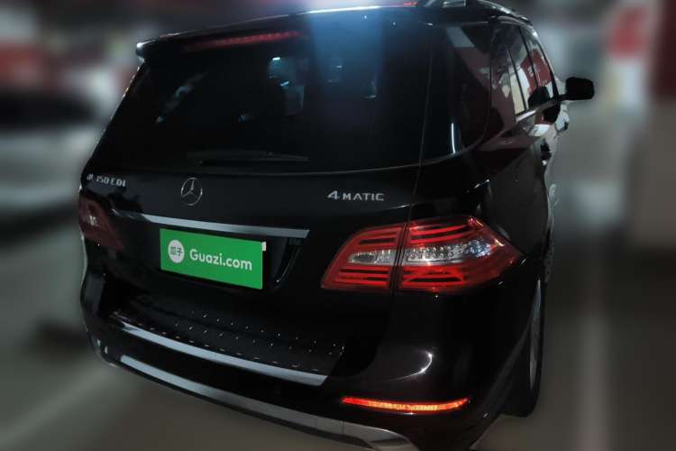 Used Mercedes-Benz M-Class 2014 ML 350 CDI 4MATIC Rear