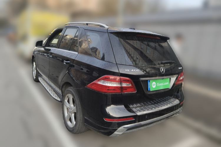 Used Mercedes-Benz M-Class 2014 ML 400 4MATIC Dynamic Model Rear Left 45 Deg