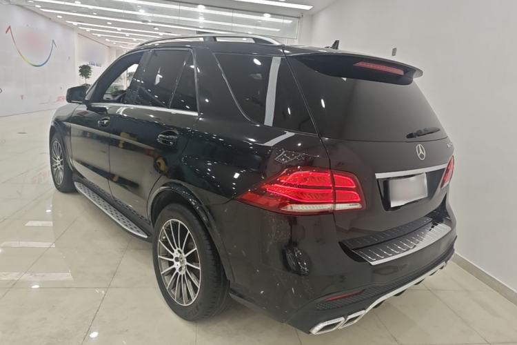 Used Mercedes-Benz M-Class 2014 ML 400 4MATIC Luxury Model Rear Left 45 Deg