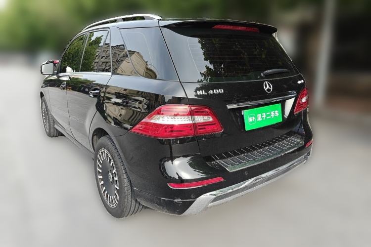 Used Mercedes-Benz M-Class 2014 ML 400 4MATIC Dynamic Model Rear Left 45 Deg