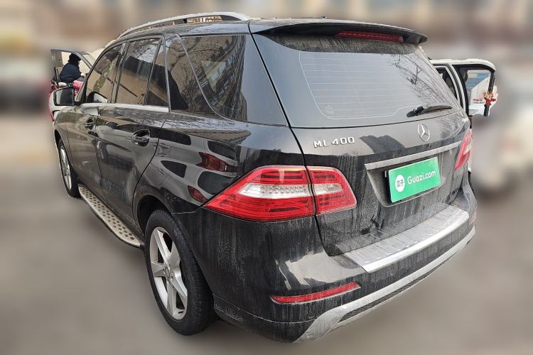 Used Mercedes-Benz M-Class 2014 ML 400 4MATIC Dynamic Model Rear Left 45 Deg