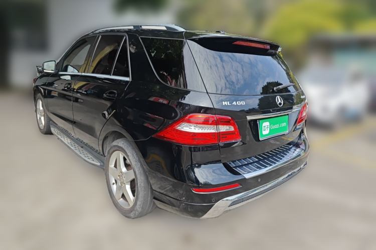 Used Mercedes-Benz M-Class 2014 ML 400 4MATIC Luxury Model Rear Left 45 Deg