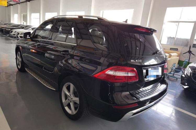 Used Mercedes-Benz M-Class 2014 ML 400 4MATIC Dynamic Model Rear Left 45 Deg