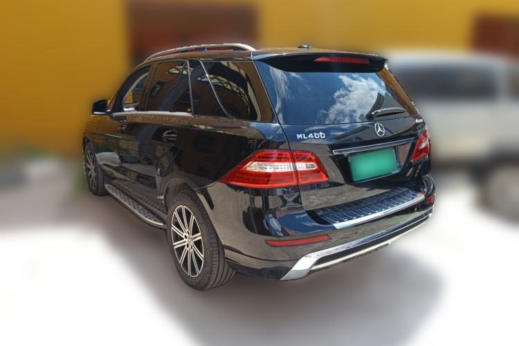 Used Mercedes-Benz M-Class 2014 ML 400 4MATIC Luxury Model Rear Left 45 Deg