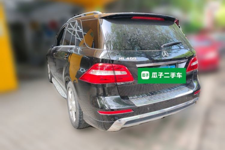 Used Mercedes-Benz M-Class 2014 ML 400 4MATIC Luxury Model Rear Left 45 Deg