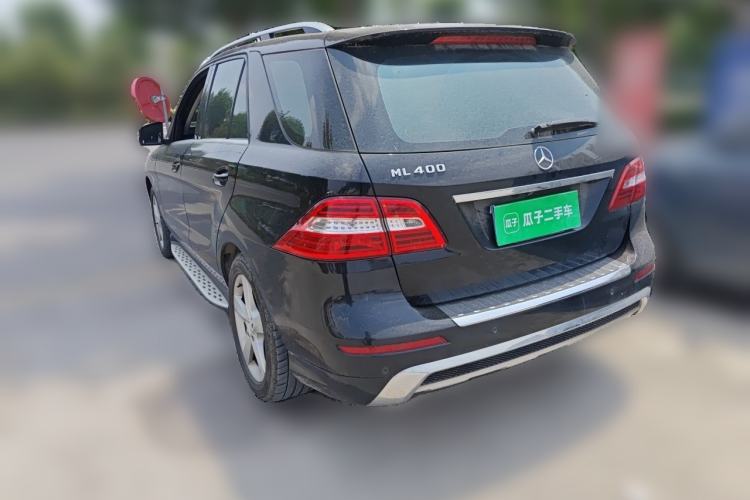 Used Mercedes-Benz M-Class 2014 ML 400 4MATIC Dynamic Model Rear Left 45 Deg