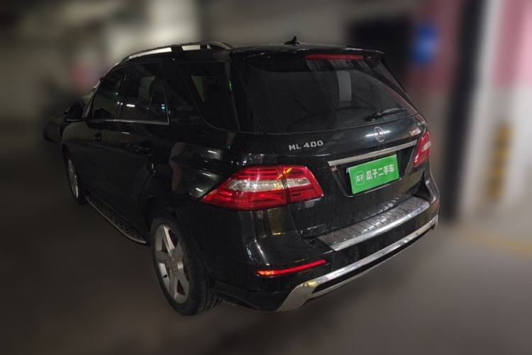 Used Mercedes-Benz M-Class 2014 ML 400 4MATIC Dynamic Model Rear Left 45 Deg