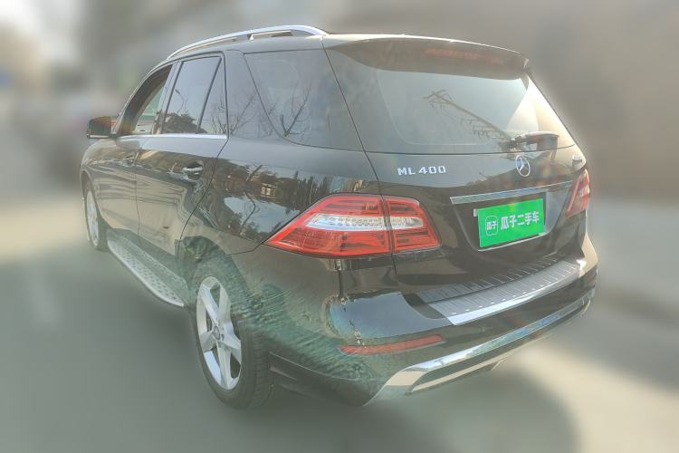 Used Mercedes-Benz M-Class 2014 ML 400 4MATIC Dynamic Model Rear Left 45 Deg