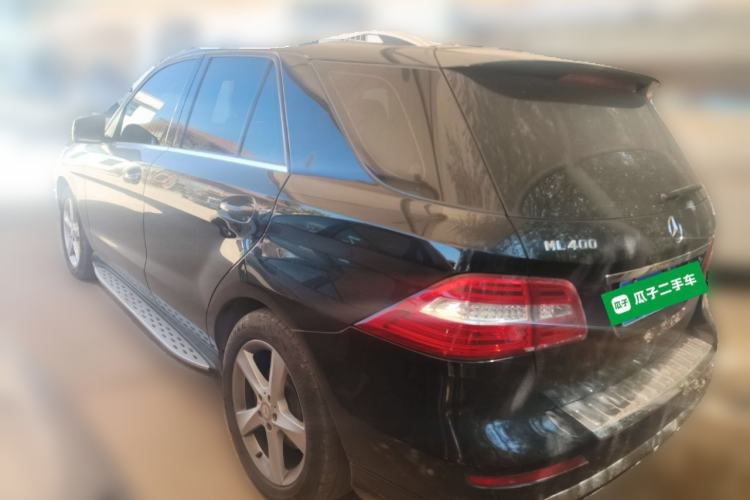Used Mercedes-Benz M-Class 2014 ML 400 4MATIC Dynamic Model Rear Left 45 Deg