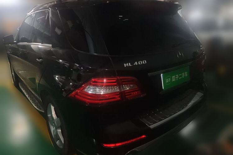Used Mercedes-Benz M-Class 2014 ML 400 4MATIC Luxury Model Rear Left 45 Deg