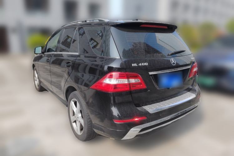 Used Mercedes-Benz M-Class 2014 ML 400 4MATIC Dynamic Model Rear Left 45 Deg