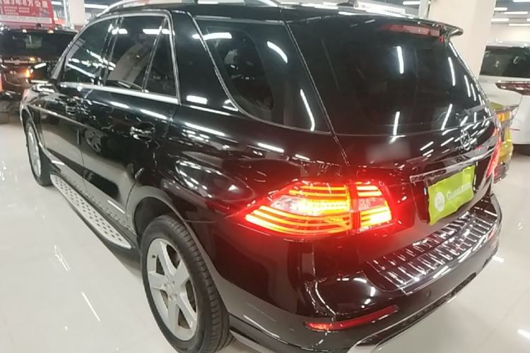 Used Mercedes-Benz M-Class 2014 ML 320 4MATIC Rear Left 45 Deg
