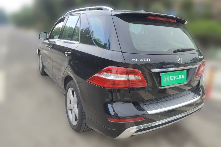 Used Mercedes-Benz M-Class 2014 ML 400 4MATIC Dynamic Model Rear Left 45 Deg
