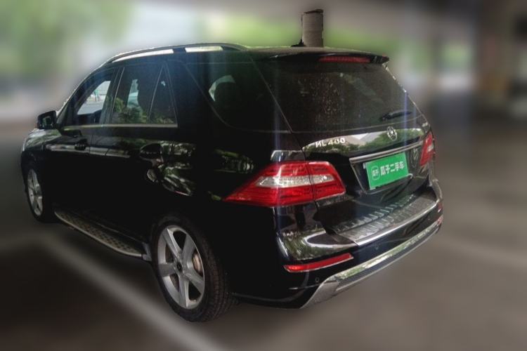 Used Mercedes-Benz M-Class 2014 ML 400 4MATIC Dynamic Model Rear Left 45 Deg