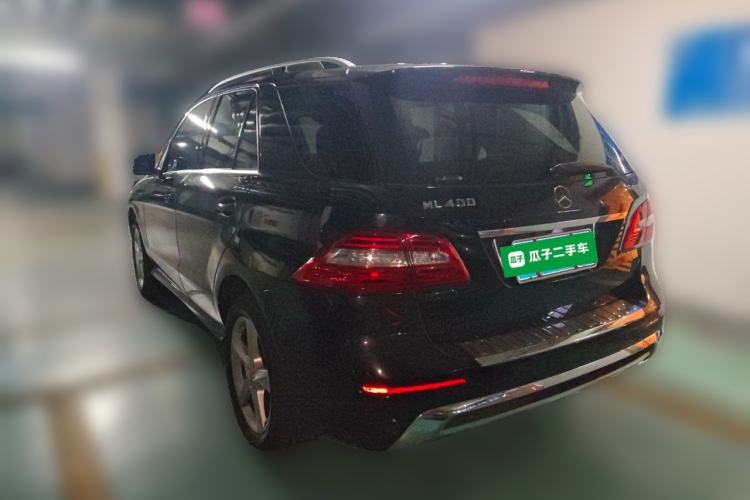 Used Mercedes-Benz M-Class 2014 ML 400 4MATIC Dynamic Model Rear Left 45 Deg