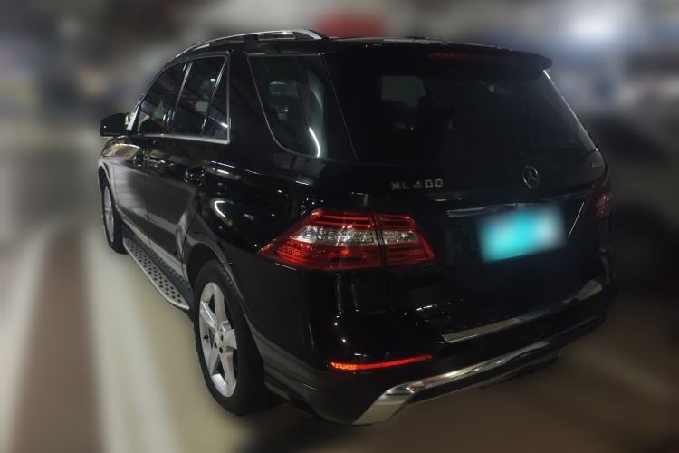 Used Mercedes-Benz M-Class 2014 ML 400 4MATIC Dynamic Model Rear Left 45 Deg