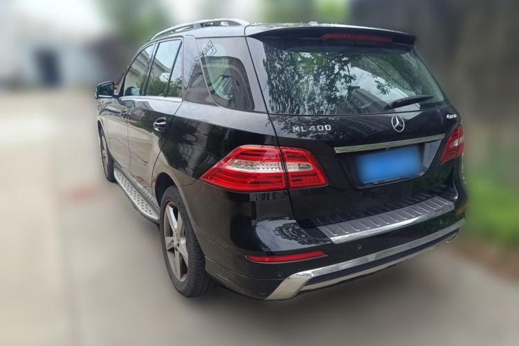 Used Mercedes-Benz M-Class 2014 ML 400 4MATIC Dynamic Model Rear Left 45 Deg