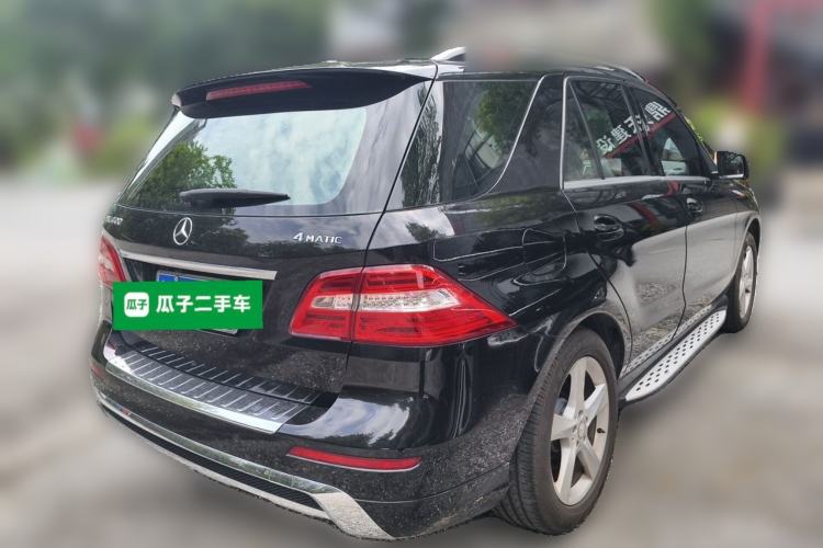 Used Mercedes-Benz M-Class 2014 ML 400 4MATIC Dynamic Model Rear Right 45 Deg