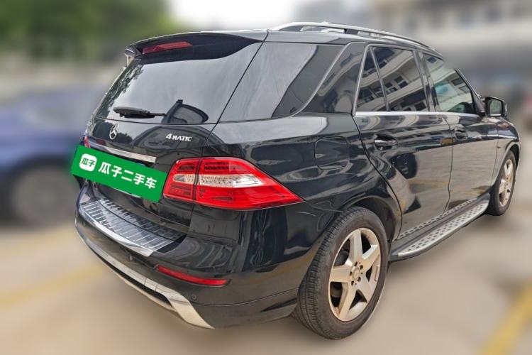 Used Mercedes-Benz M-Class 2014 ML 400 4MATIC Luxury Model Rear Right 45 Deg