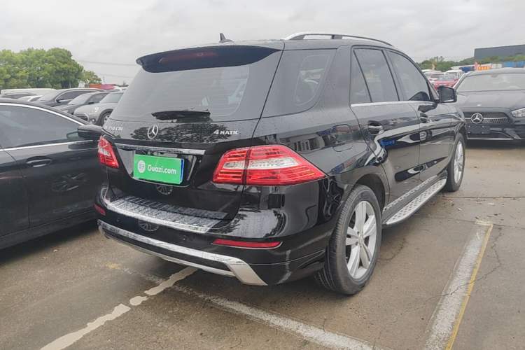 Used Mercedes-Benz M-Class 2014 ML 350 CDI 4MATIC Rear Right 45 Deg
