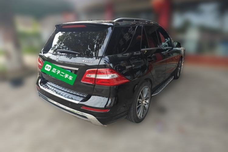 Used Mercedes-Benz M-Class 2014 ML 400 4MATIC Luxury Model Rear Right 45 Deg