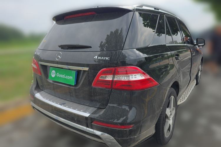 Used Mercedes-Benz M-Class 2014 ML 400 4MATIC Luxury Model Rear Right 45 Deg