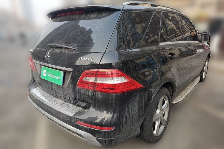 Used Mercedes-Benz M-Class 2014 ML 400 4MATIC Dynamic Model Rear Right 45 Deg