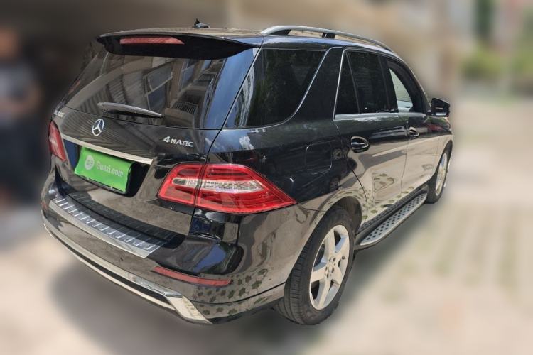Used Mercedes-Benz M-Class 2014 ML 400 4MATIC Luxury Model Rear Right 45 Deg
