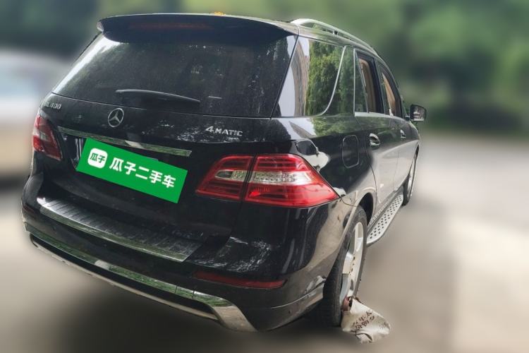 Used Mercedes-Benz M-Class 2014 ML 400 4MATIC Luxury Model Rear Right 45 Deg