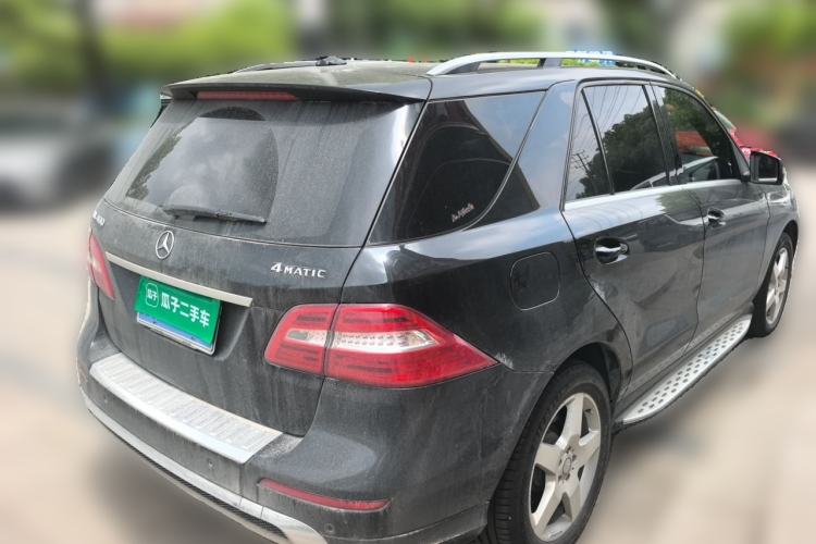 Used Mercedes-Benz M-Class 2014 ML 400 4MATIC Luxury Model Rear Right 45 Deg