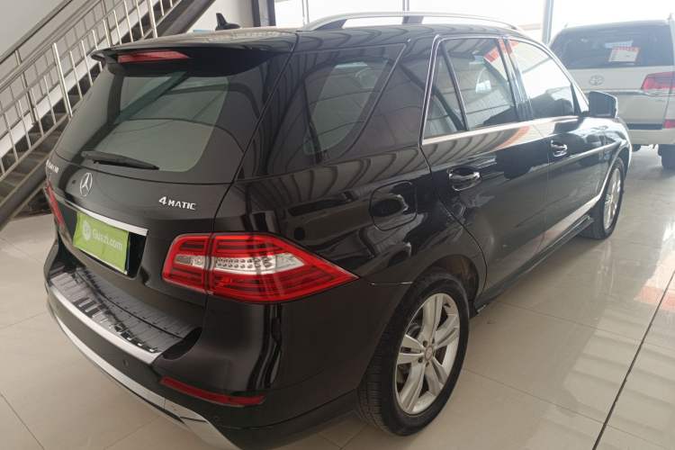 Used Mercedes-Benz M-Class 2014 ML 350 CDI 4MATIC Rear Right 45 Deg