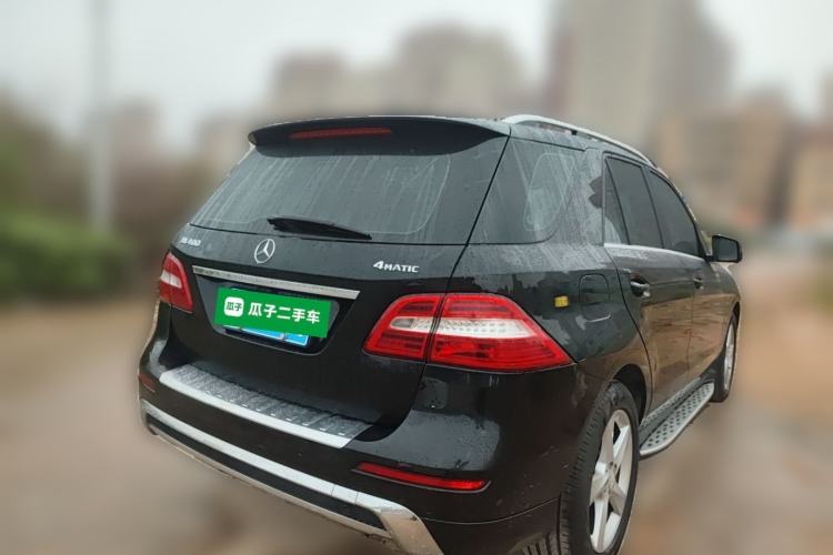 Used Mercedes-Benz M-Class 2014 ML 400 4MATIC Dynamic Model Rear Right 45 Deg