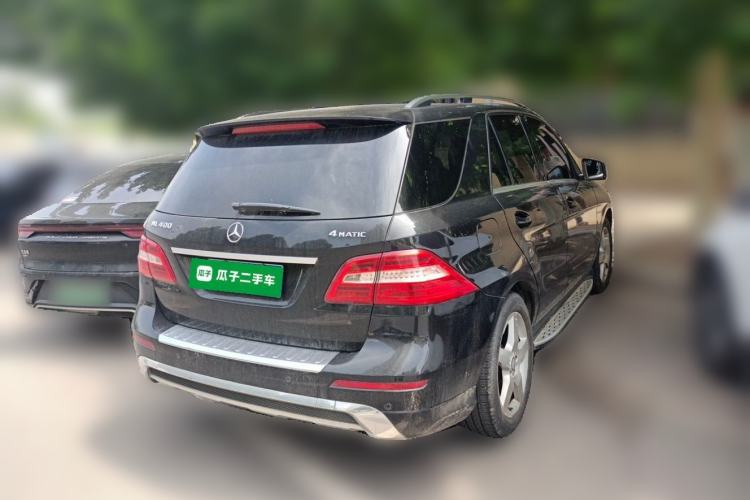 Used Mercedes-Benz M-Class 2014 ML 400 4MATIC Luxury Model Rear Right 45 Deg
