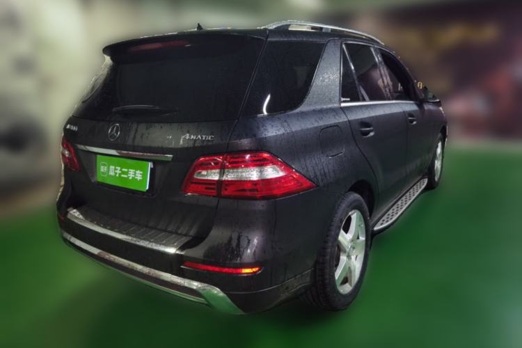 Used Mercedes-Benz M-Class 2014 ML 400 4MATIC Luxury Model Rear Right 45 Deg