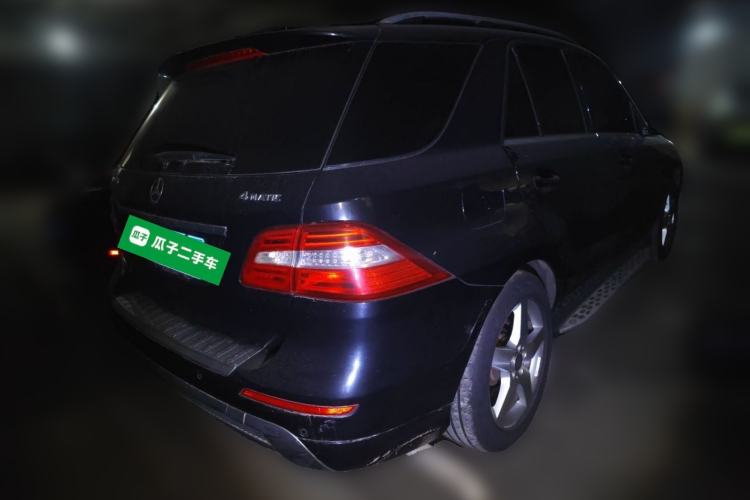 Used Mercedes-Benz M-Class 2014 ML 400 4MATIC Luxury Model Rear Right 45 Deg