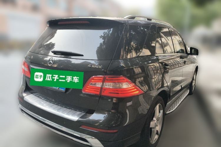 Used Mercedes-Benz M-Class 2014 ML 400 4MATIC Luxury Model Rear Right 45 Deg