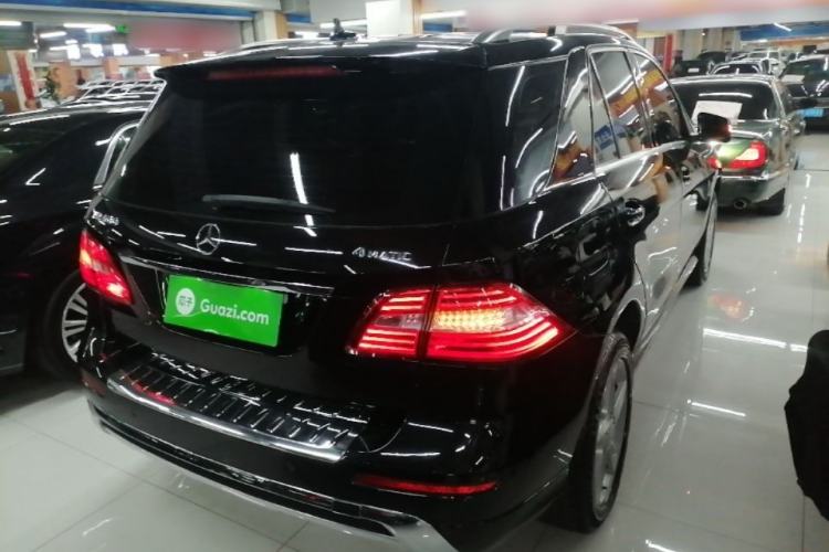 Used Mercedes-Benz M-Class 2014 ML 320 4MATIC Rear Right 45 Deg