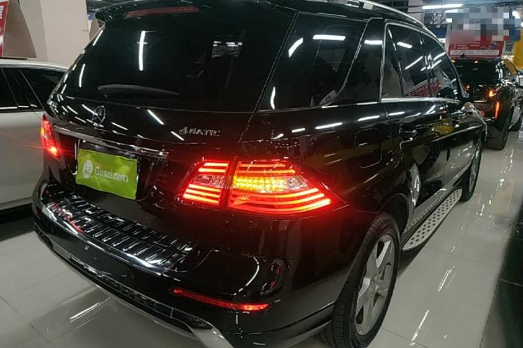 Used Mercedes-Benz M-Class 2014 ML 320 4MATIC Rear Right 45 Deg