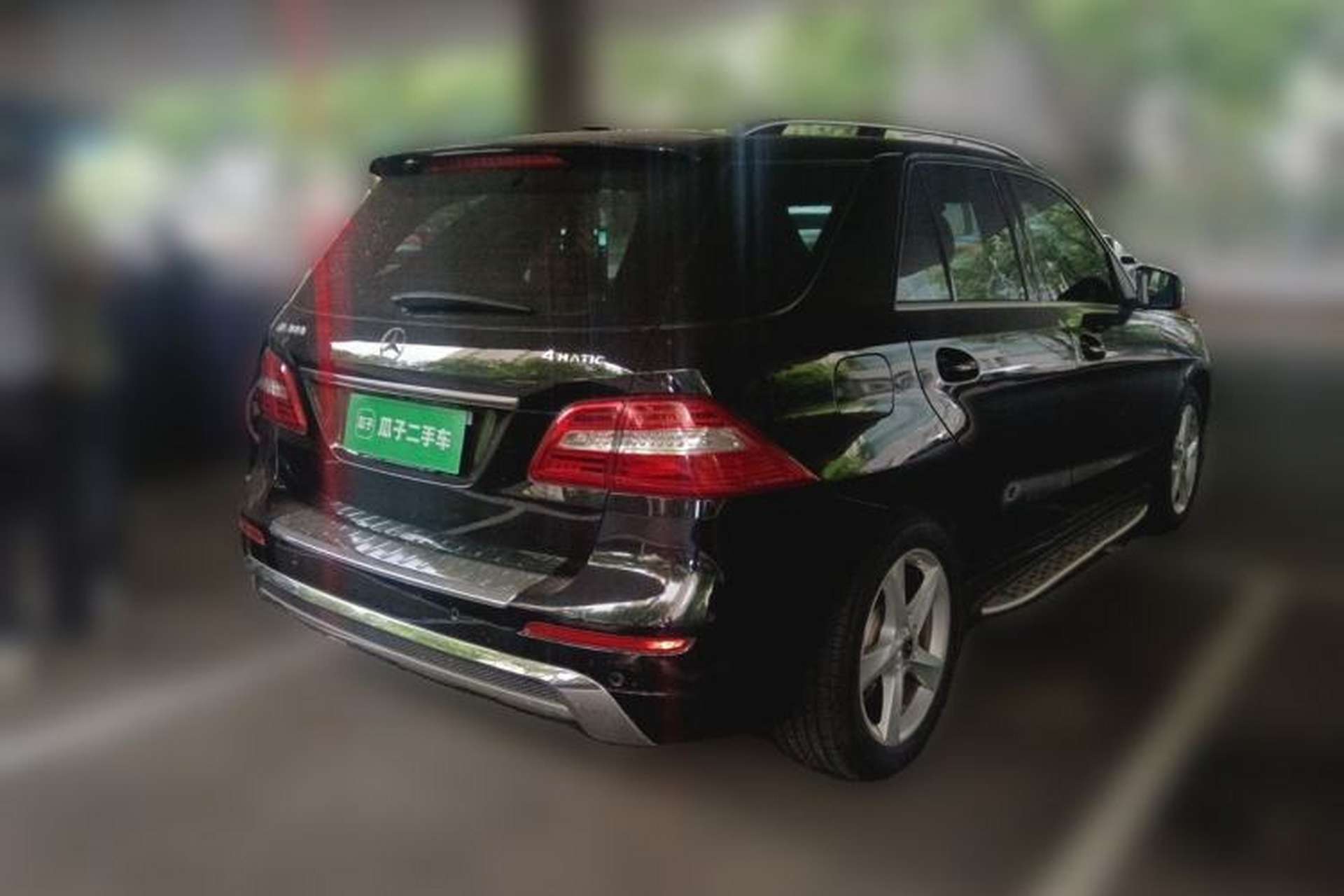 Used Mercedes-Benz M-Class 2014 ML 400 4MATIC Dynamic Model Rear Right 45 Deg