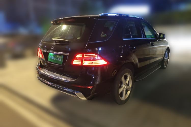 Used Mercedes-Benz M-Class 2014 ML 320 4MATIC Rear Right 45 Deg