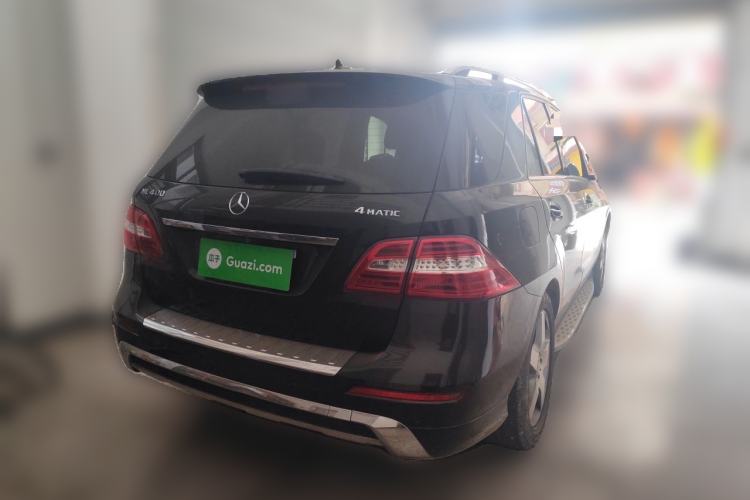 Used Mercedes-Benz M-Class 2014 ML 400 4MATIC Luxury Model Rear Right 45 Deg