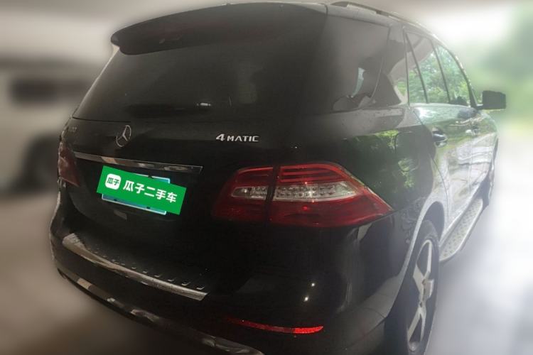 Used Mercedes-Benz M-Class 2014 ML 400 4MATIC Luxury Model Rear Right 45 Deg