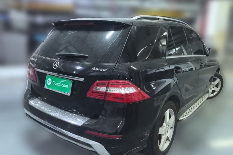Used Mercedes-Benz M-Class 2014 ML 400 4MATIC Luxury Model Rear Right 45 Deg