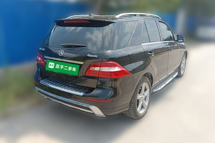 Used Mercedes-Benz M-Class 2014 ML 400 4MATIC Dynamic Model Rear Right 45 Deg