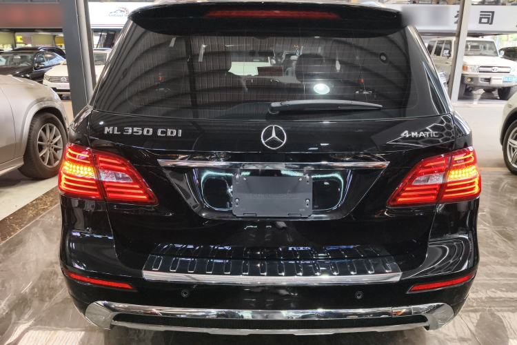 Used Mercedes-Benz M-Class 2014 ML 350 CDI 4MATIC Rear