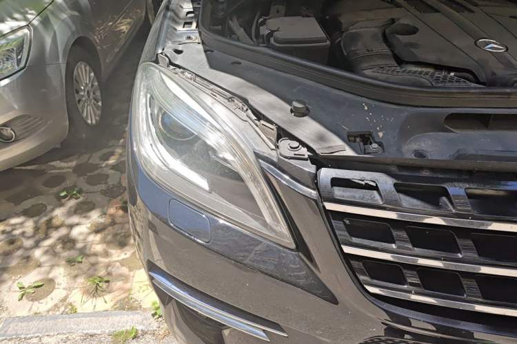Used Mercedes-Benz M-Class 2014 ML 320 4MATIC Right Front Headlight