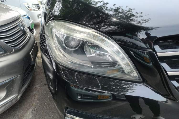 Used Mercedes-Benz M-Class 2014 ML 320 4MATIC Right Front Headlight