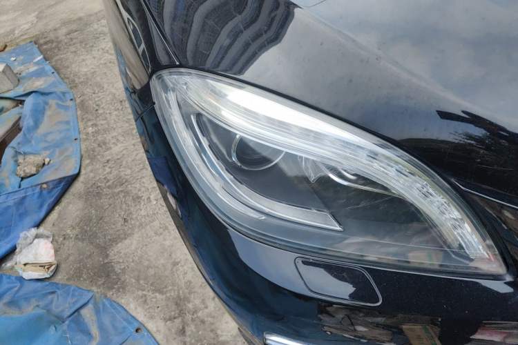 Used Mercedes-Benz M-Class 2014 ML 320 4MATIC Right Front Headlight